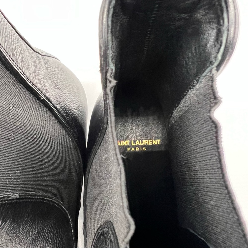 Saint Laurent
Banana Leather Boots - Picture 8 of 9